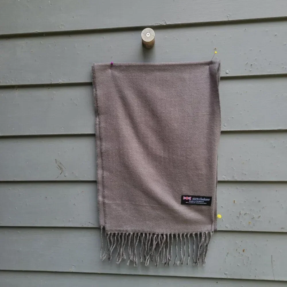 100% Cashmere Scarf Made in Scotland Military Green
